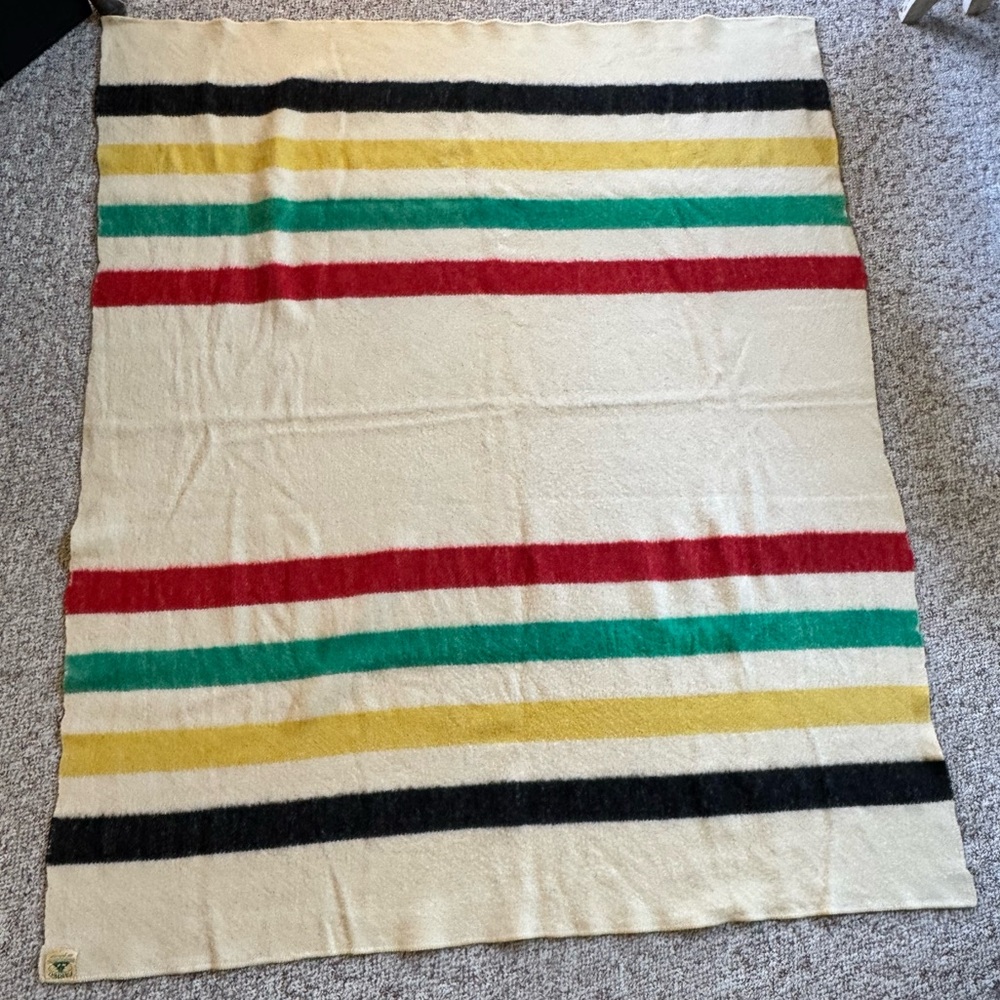 Faribo Woolen Mills - Red/Green/Yellow/Black blanket